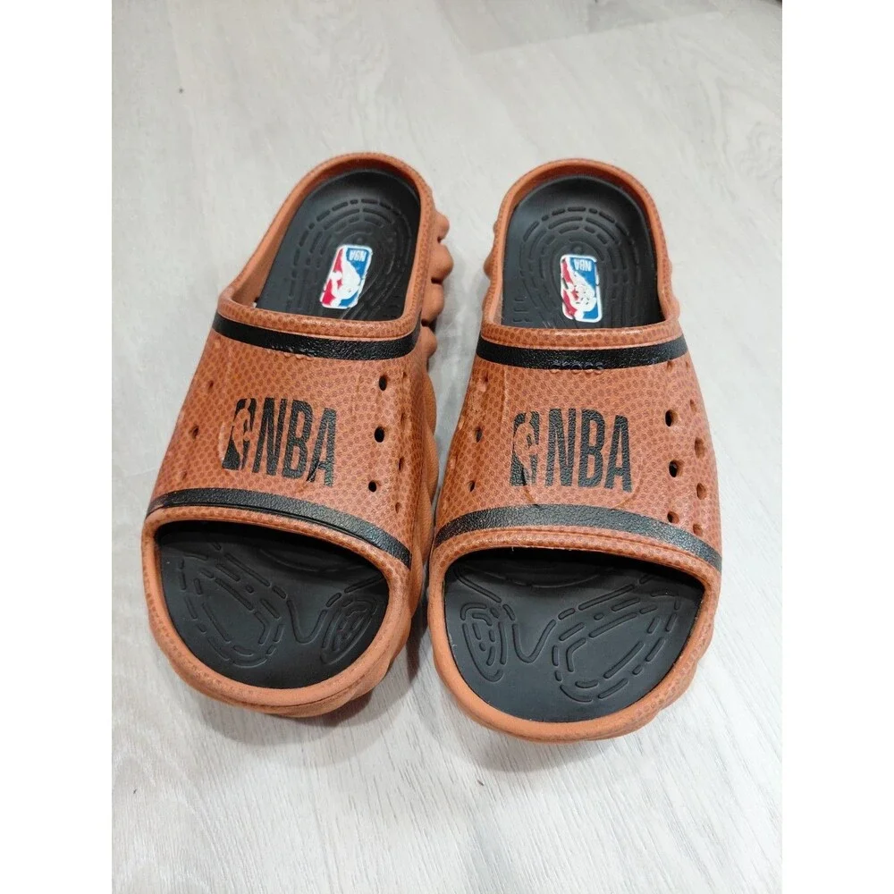 Crocs NBA Basketball Echo Slides Sienna Sandals - Men's Size 7 Women Size 9